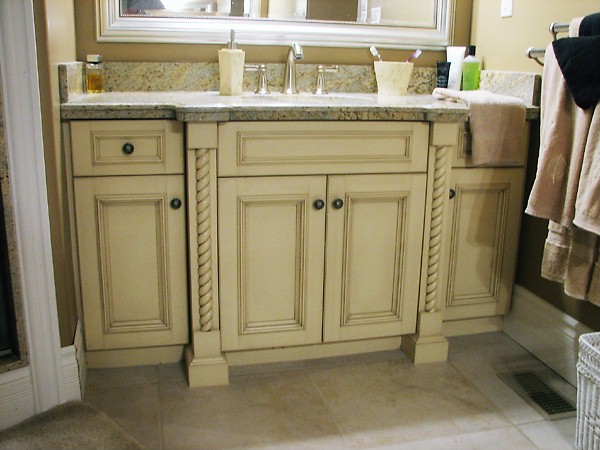 Bathroom vanity cabinetry by deBoer Cabinets
